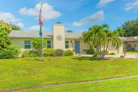 751 SE Whitehurst Avenue Port St Lucie FL 34983