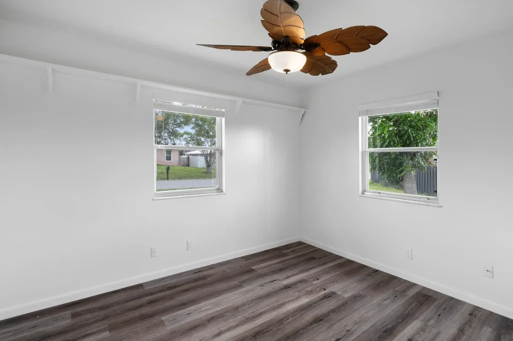 2331 NE 15th Court Jensen Beach FL 34957