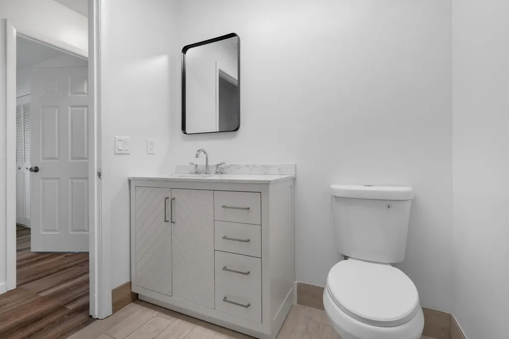 2331 NE 15th Court Jensen Beach FL 34957