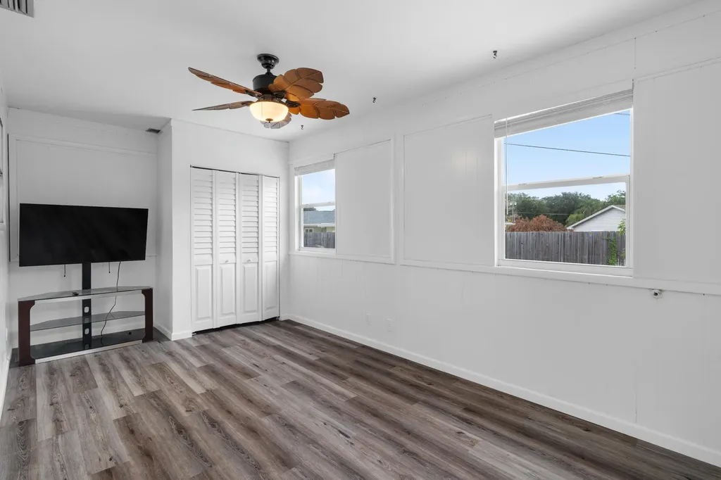 2331 NE 15th Court Jensen Beach FL 34957