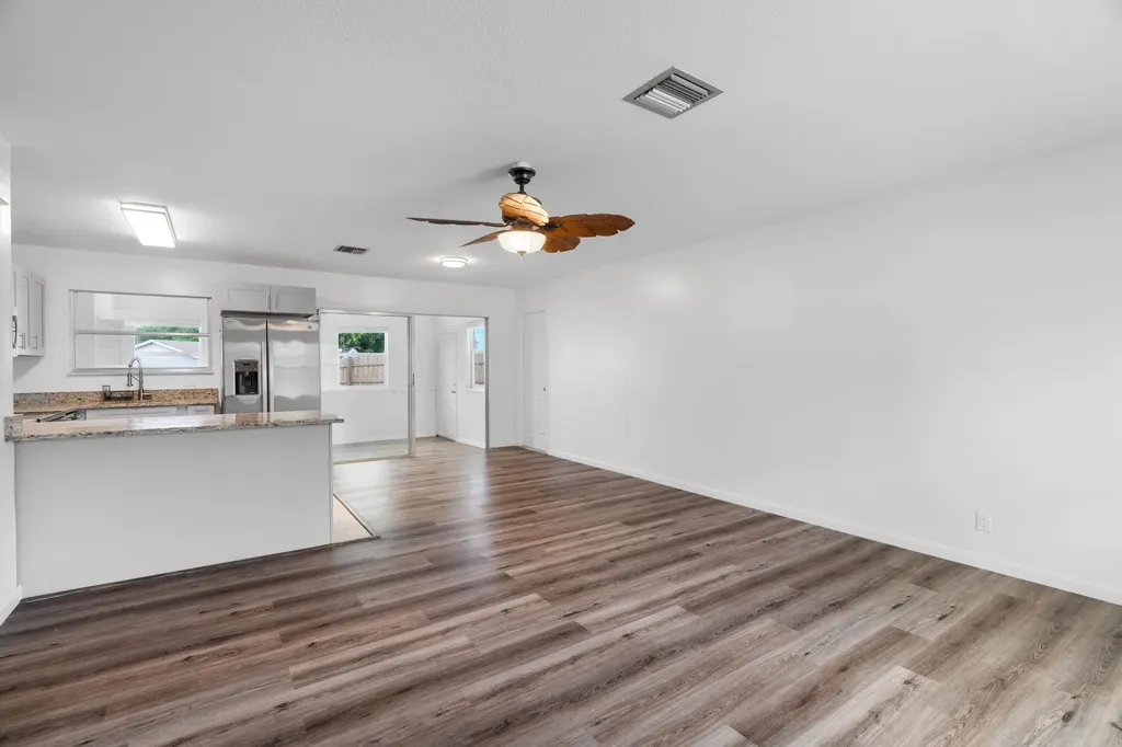 2331 NE 15th Court Jensen Beach FL 34957