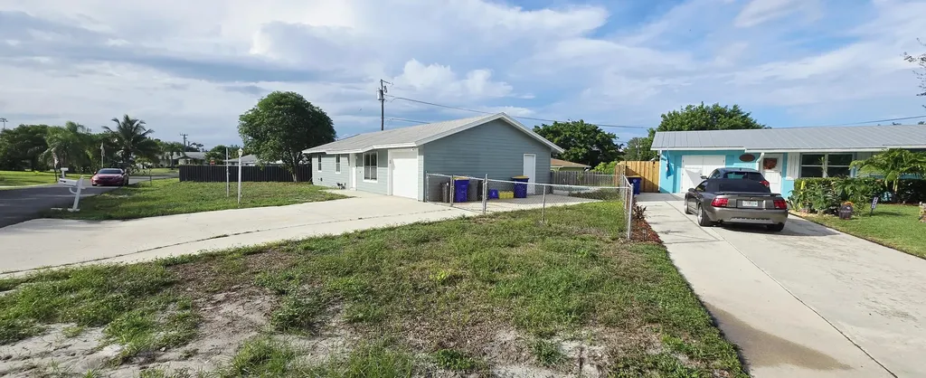 2331 NE 15th Court Jensen Beach FL 34957