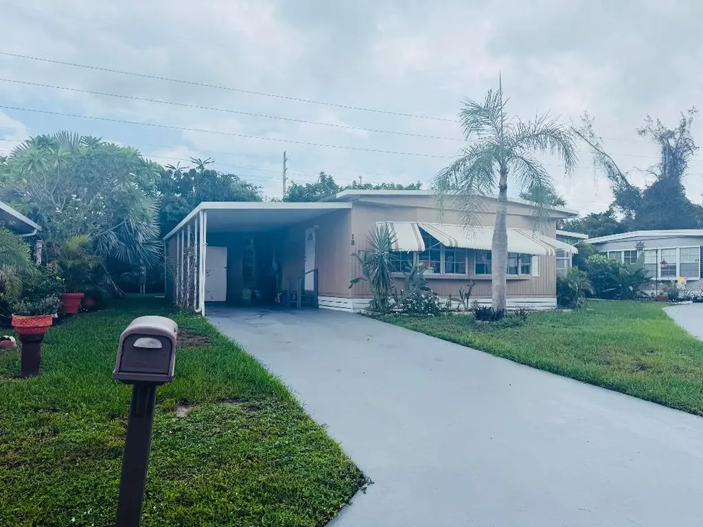 18 Cozumel Lane Port St Lucie FL 34952