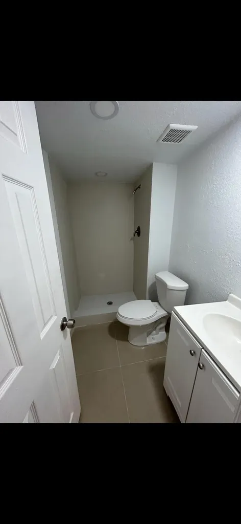 8704 NW 35th Street Coral Springs FL 33065
