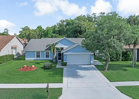 9935 Cross Pine Court Lake Worth FL 33467