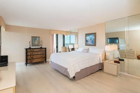 5080 N Ocean Drive Singer Island FL 33404