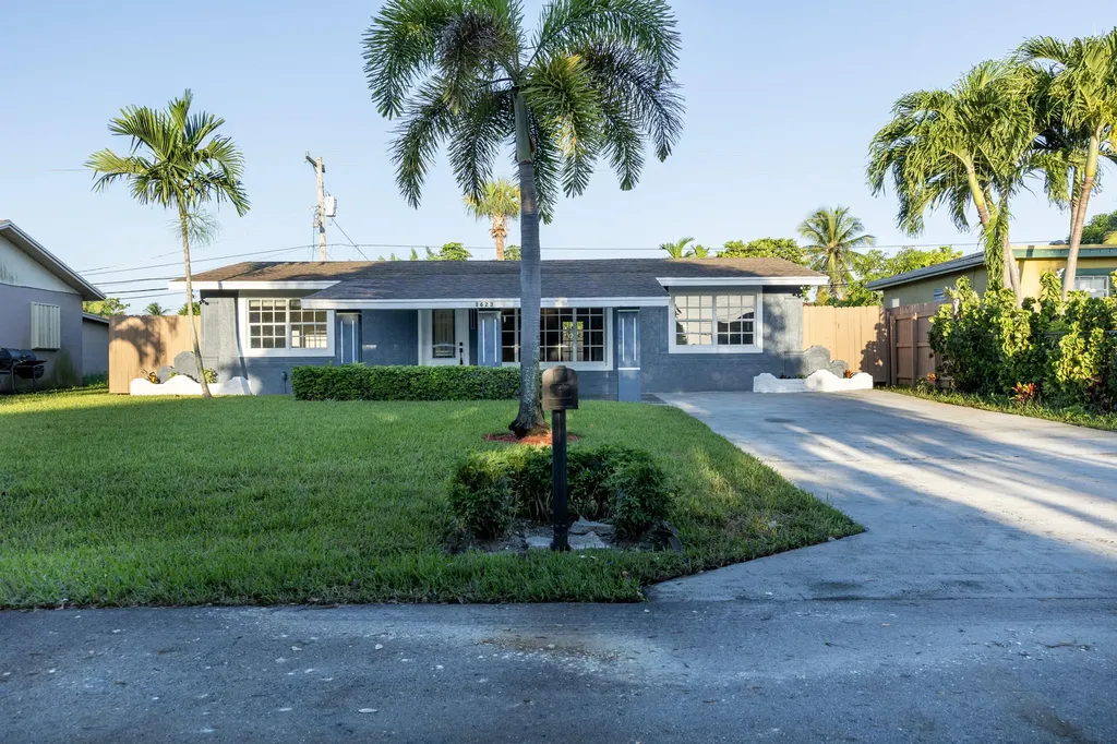 1623 NE 2nd Court Boynton Beach FL 33435