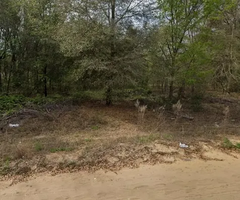 2 N Helmers Avenue Interlachen FL 32148