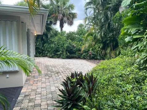 535 Flamevine Lane Vero Beach FL 32963