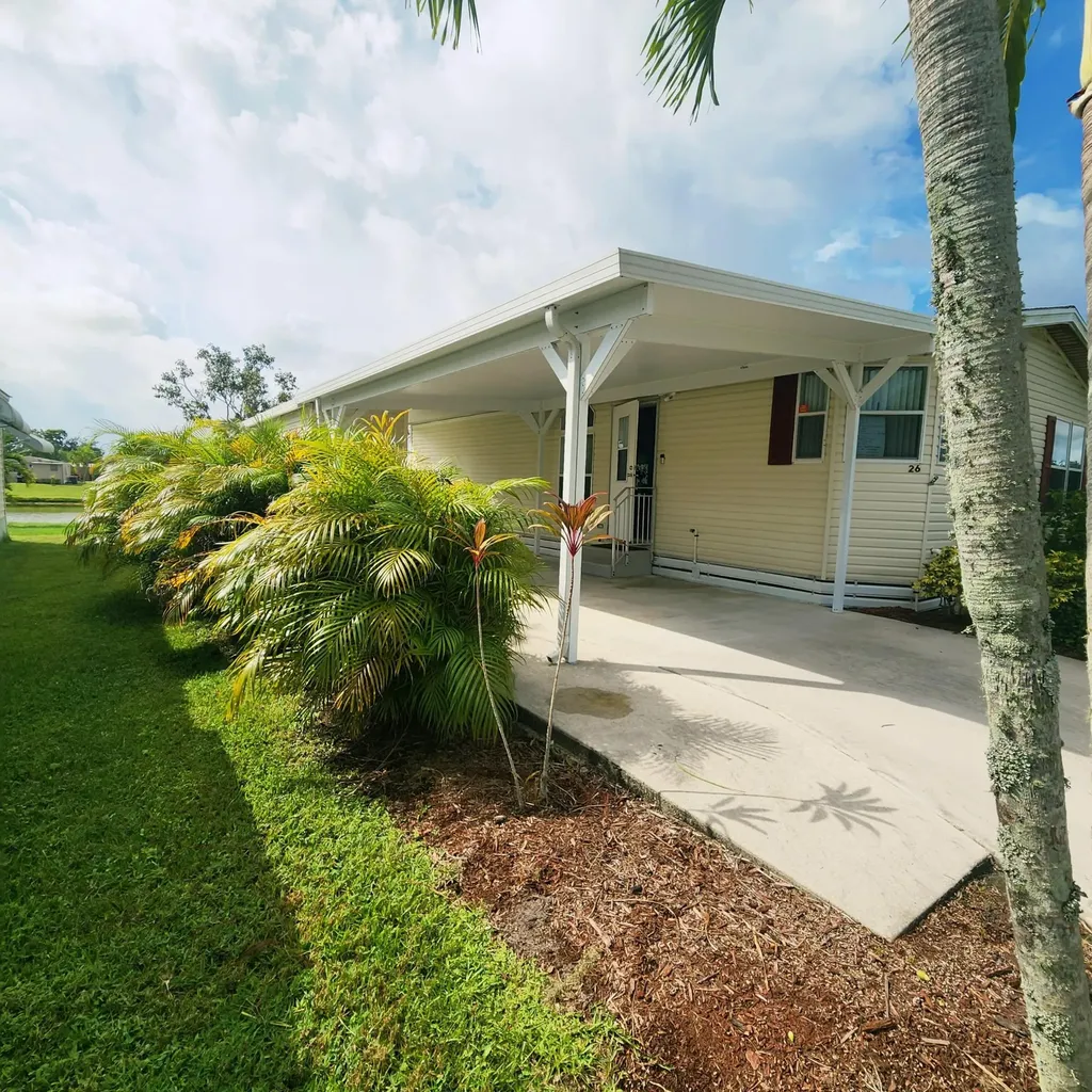 26 Orinco Road Port St Lucie FL 34952