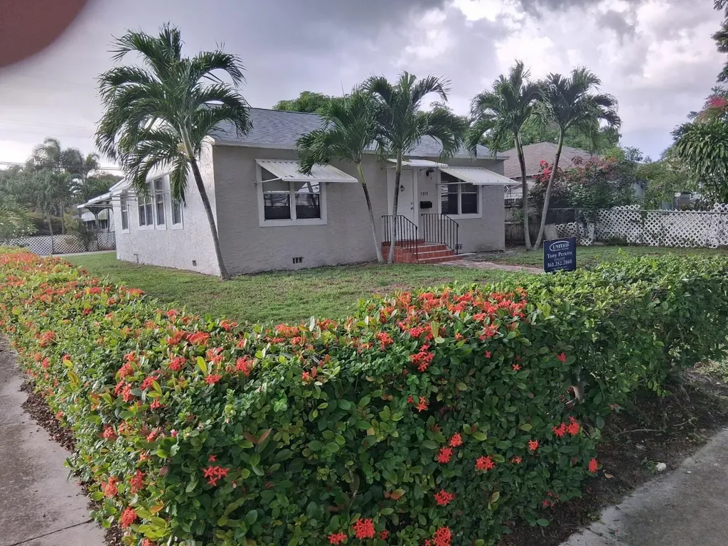 5815 Garden Avenue West Palm Beach FL 33405