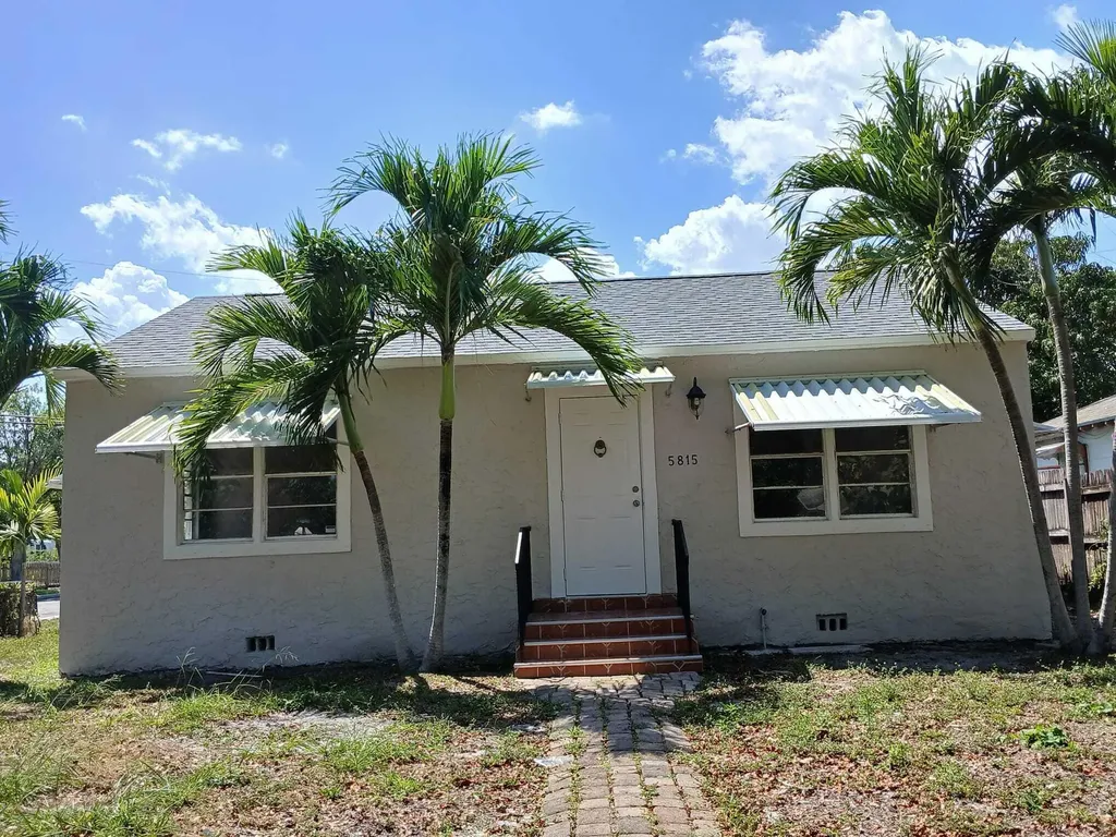 5815 Garden Avenue West Palm Beach FL 33405