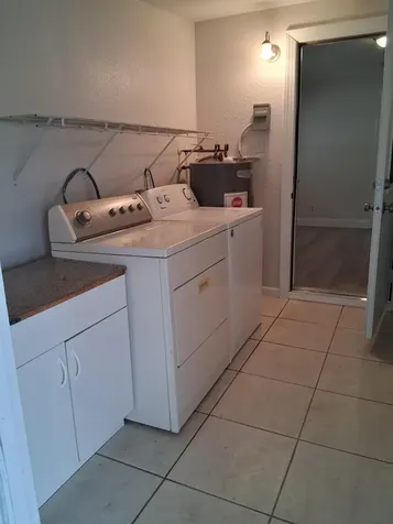 5815 Garden Avenue West Palm Beach FL 33405