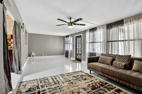 1088 W River Drive Margate FL 33063