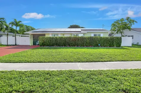 1088 W River Drive Margate FL 33063