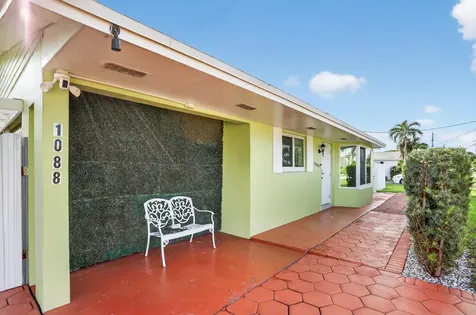 1088 W River Drive Margate FL 33063