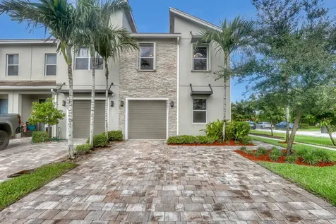 8861 Via Mar Rosso Lake Worth FL 33467