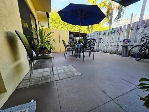 218 Woodland Road Palm Springs FL 33461