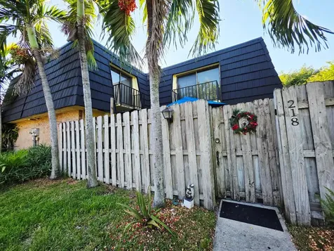 218 Woodland Road Palm Springs FL 33461