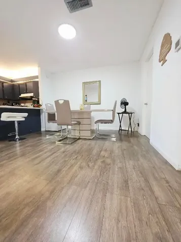 218 Woodland Road Palm Springs FL 33461