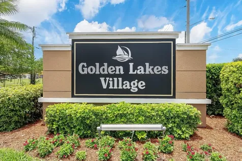 140 Lake Nancy 113 Lane West Palm Beach FL 33411
