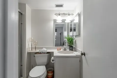 140 Lake Nancy 113 Lane West Palm Beach FL 33411
