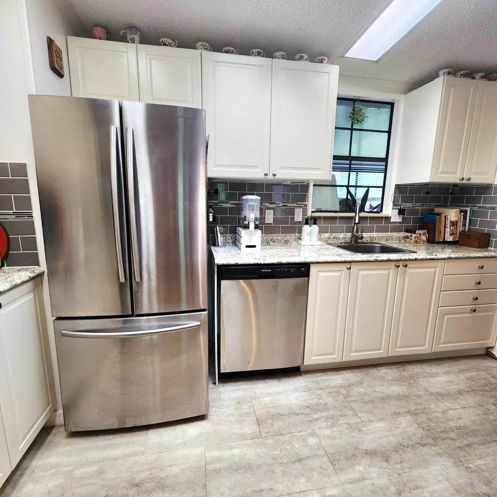 4091 67th Lane N West Palm Beach FL 33404