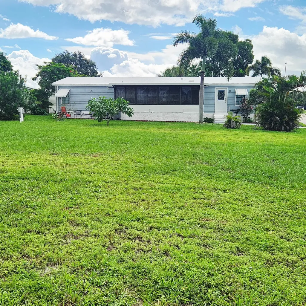 4091 67th Lane N West Palm Beach FL 33404