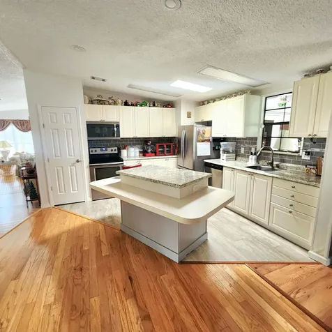 4091 67th Lane N West Palm Beach FL 33404