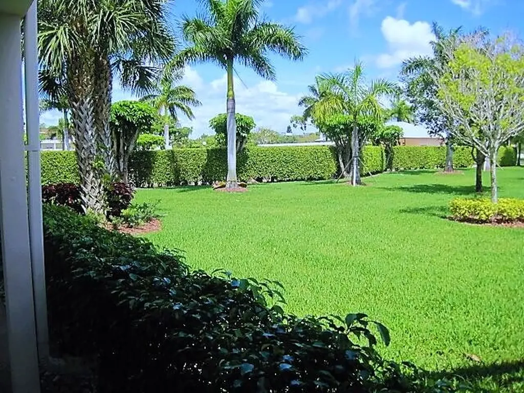 392 Brighton J Boca Raton FL 33434