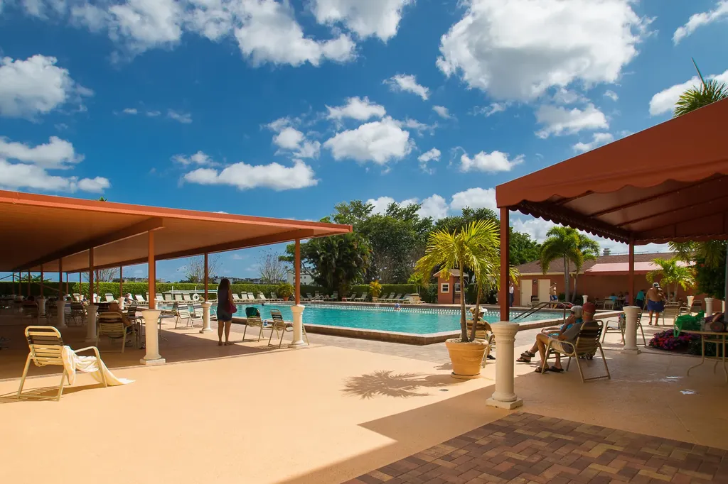 392 Brighton J Boca Raton FL 33434