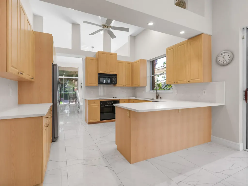 16112 Villa Vizcaya Place Delray Beach FL 33446
