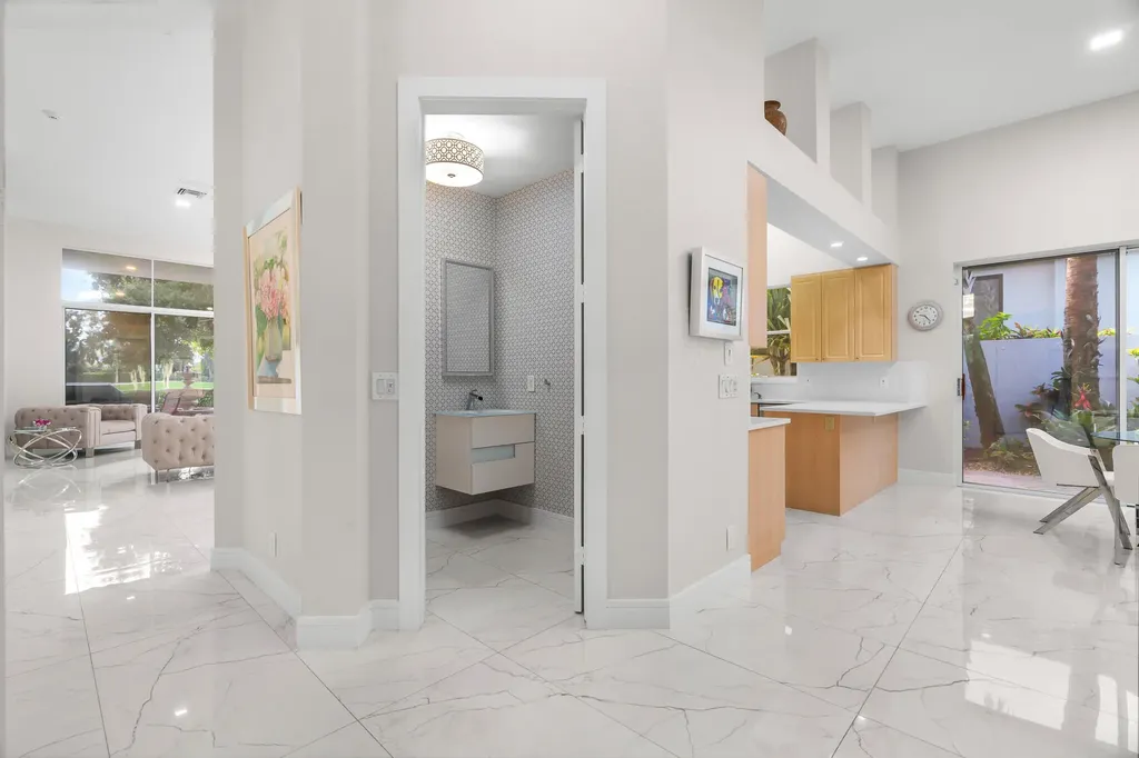 16112 Villa Vizcaya Place Delray Beach FL 33446