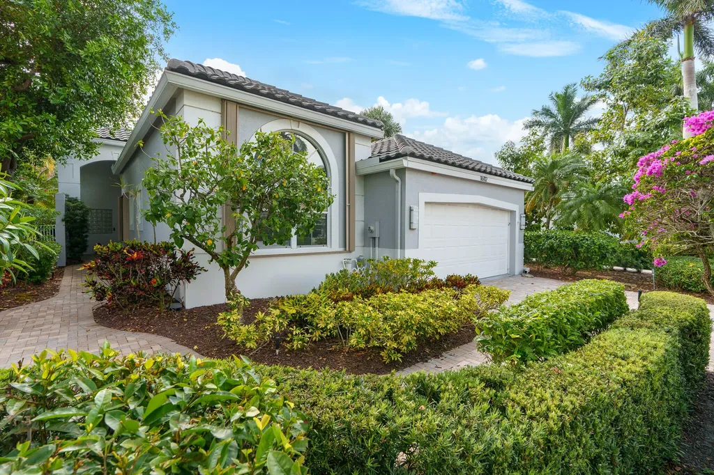 16112 Villa Vizcaya Place Delray Beach FL 33446