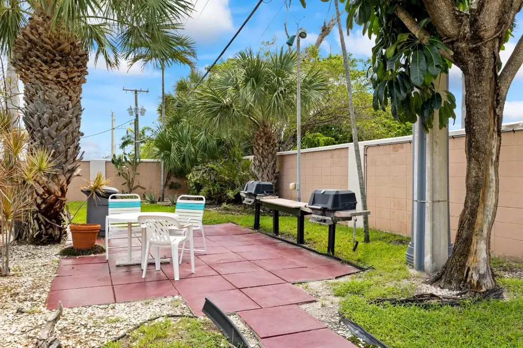 400 NE 20th B108 Street Boca Raton FL 33431