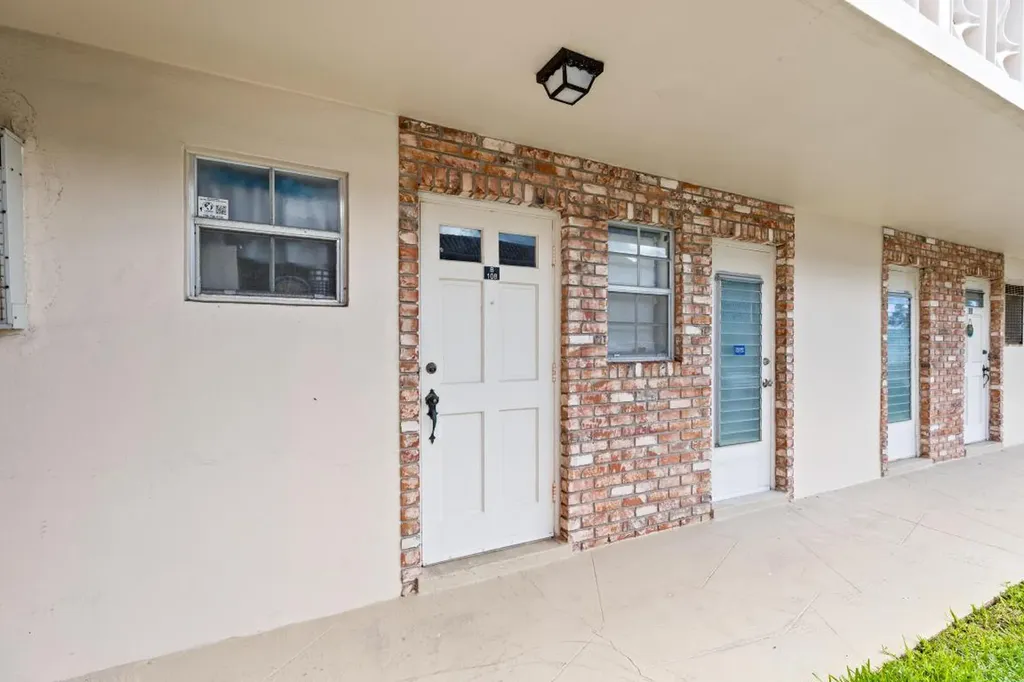 400 NE 20th B108 Street Boca Raton FL 33431