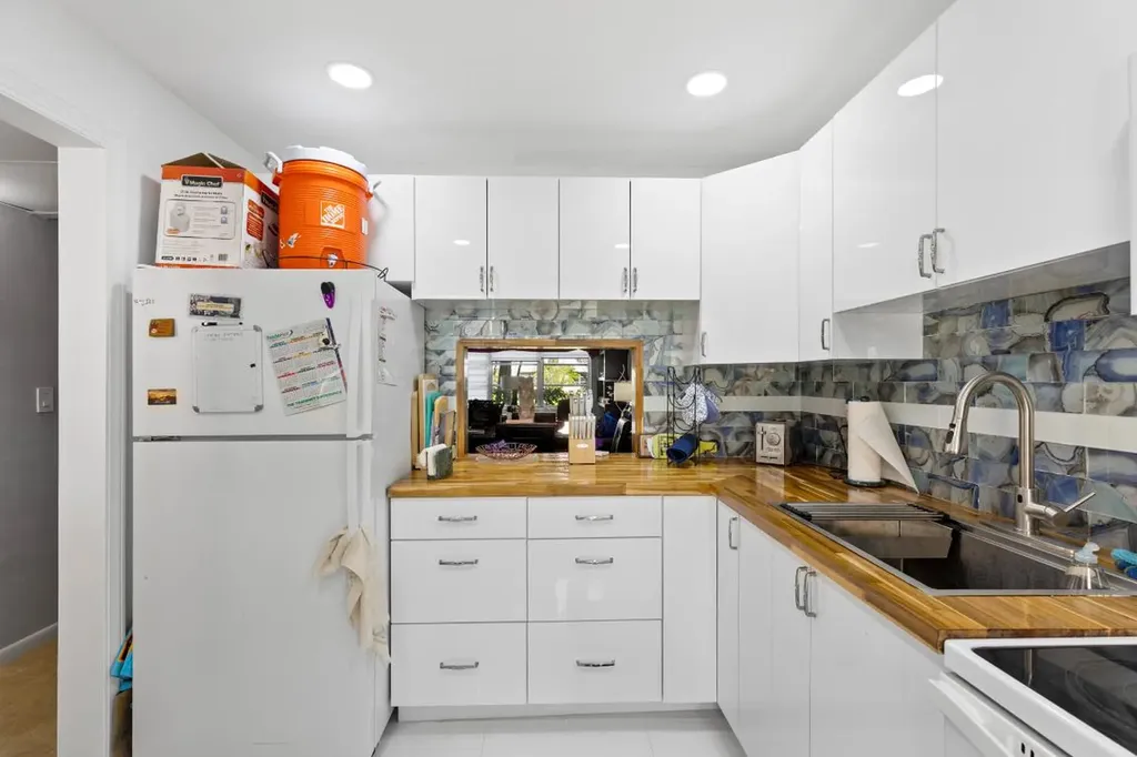 400 NE 20th B108 Street Boca Raton FL 33431