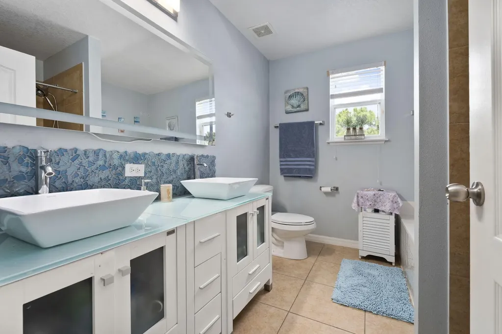 6124 NW Butterfly Orchid Place Port St Lucie FL 34986