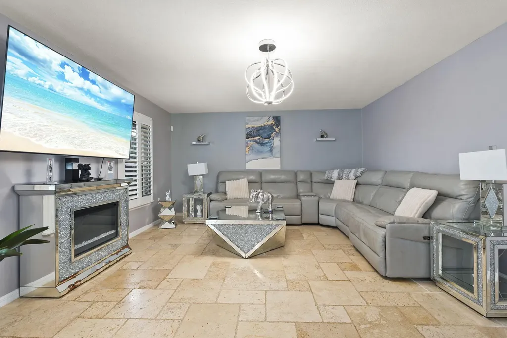 6124 NW Butterfly Orchid Place Port St Lucie FL 34986