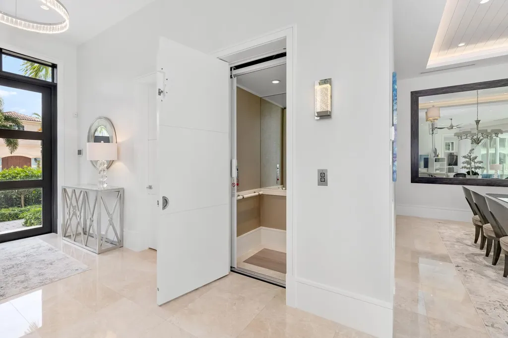 863 Enfield Street Boca Raton FL 33487
