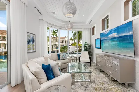 863 Enfield Street Boca Raton FL 33487