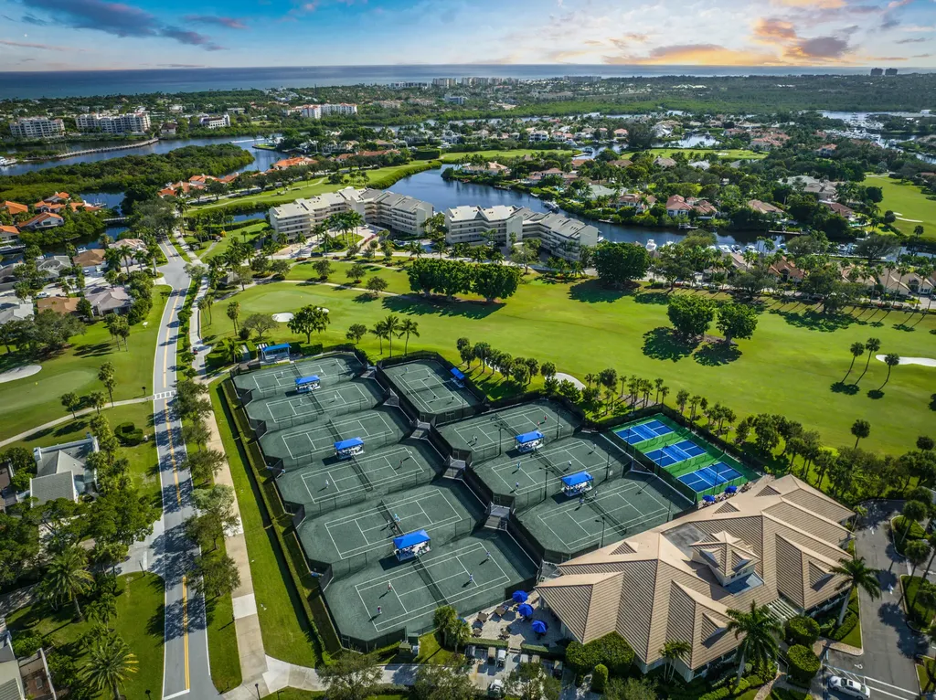 16910 Bay Street Jupiter FL 33477