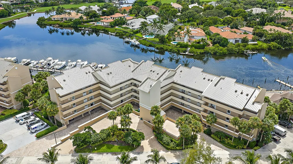 16910 Bay Street Jupiter FL 33477