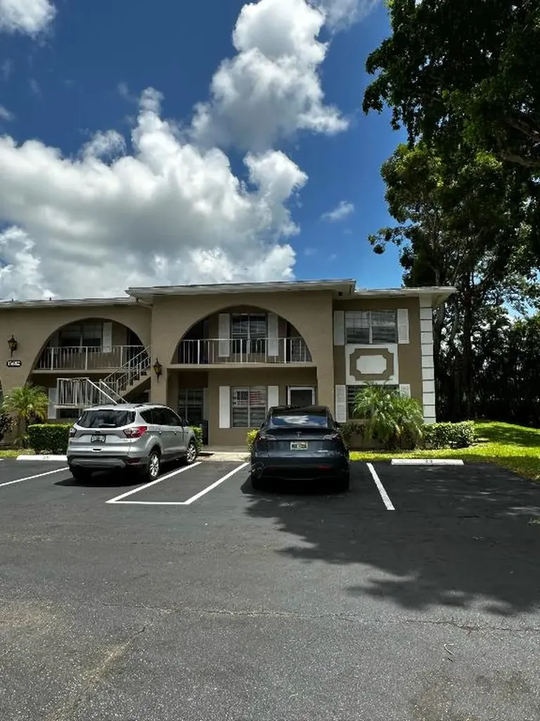 13682 Via Flora Delray Beach FL 33484