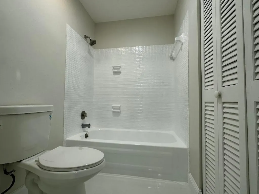 13682 Via Flora Delray Beach FL 33484