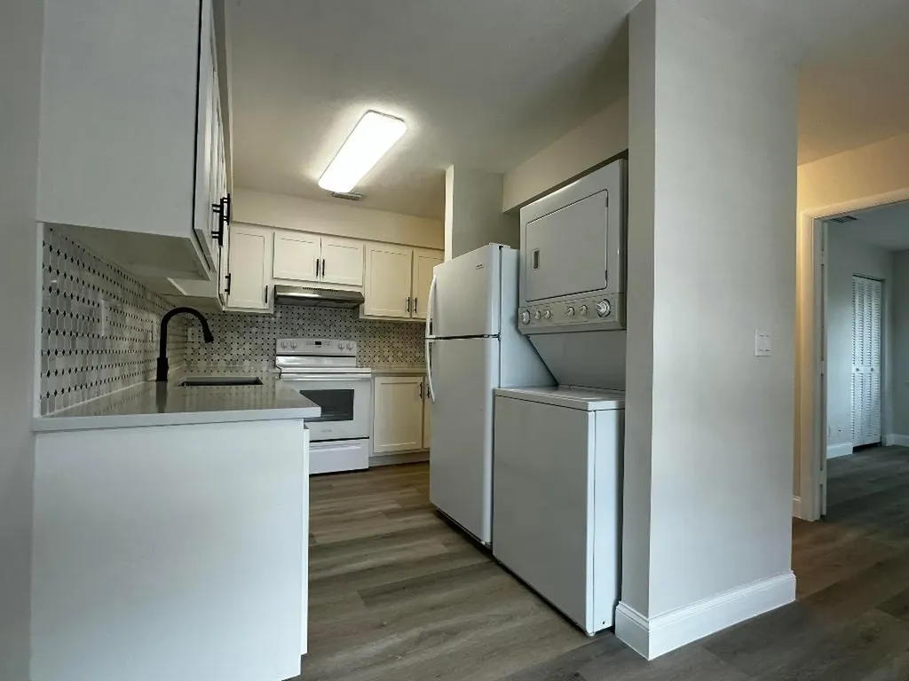 13682 Via Flora Delray Beach FL 33484