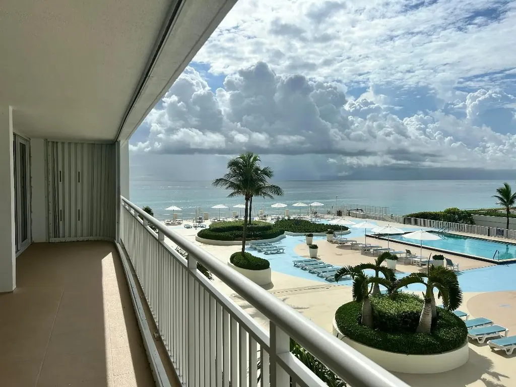 3546 S South Ocean Boulevard South Palm Beach FL 33480