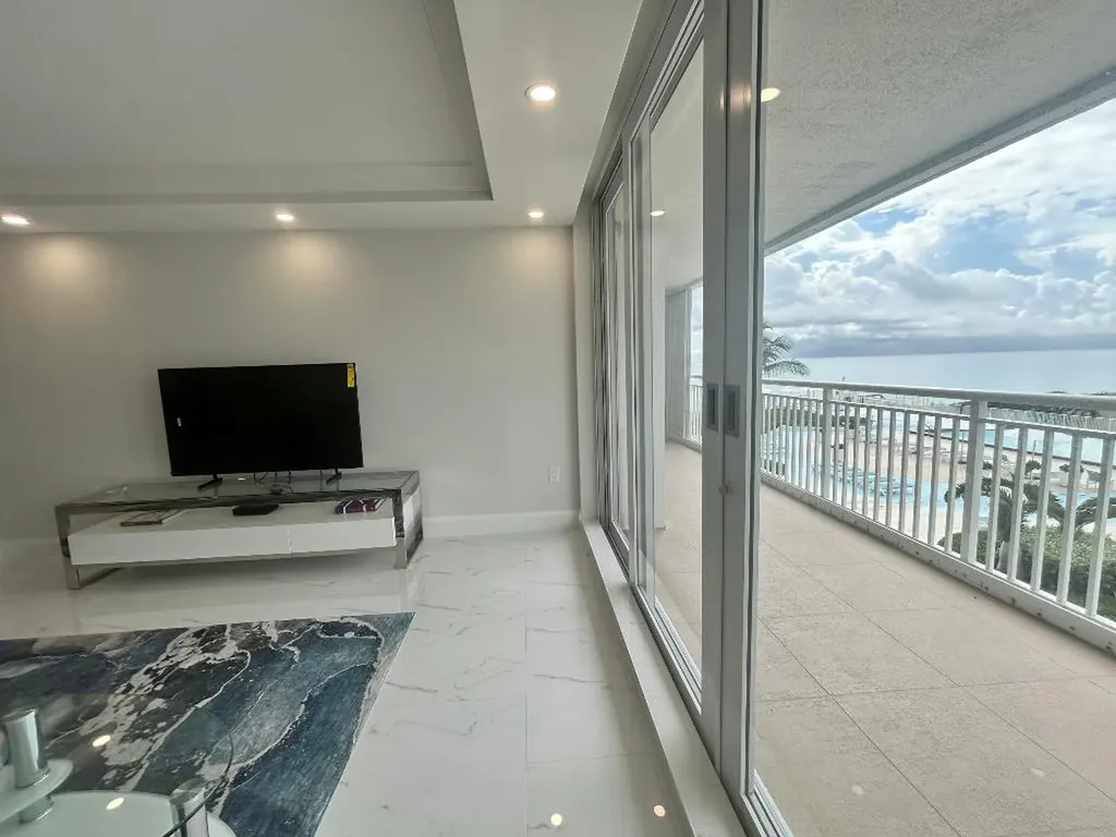 3546 S South Ocean Boulevard South Palm Beach FL 33480
