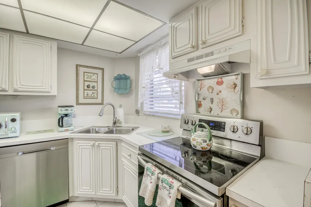 18081 SE Country Club Drive Jupiter FL 33469