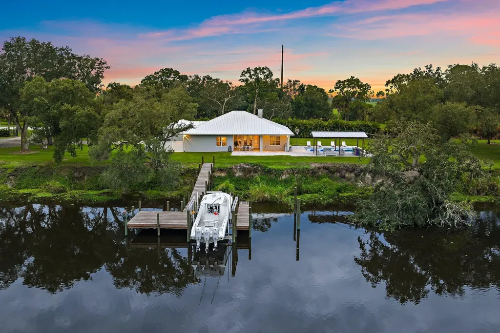 12955 SW Kanner Highway Indiantown FL 34956